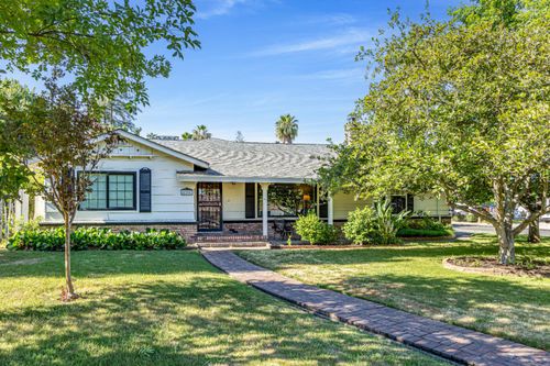 4700 Robertson Ave, Carmichael, CA, 95608-3530 | Card Image