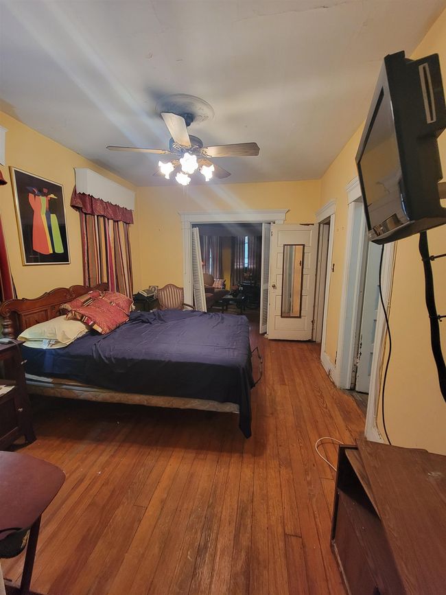 25 Dwight St, Home with 0 bedrooms, 2 bathrooms and null parking in Jersey City NJ | Image 27