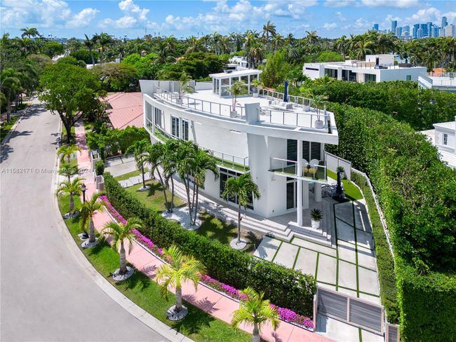 412 E Rivo Alto Dr, House other with 5 bedrooms, 5 bathrooms and null parking in Miami Beach FL | Image 2