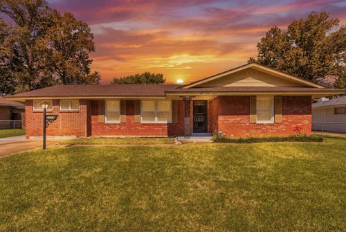 5115 Lexie Dr, Memphis, TN, 38116-8421 | Card Image