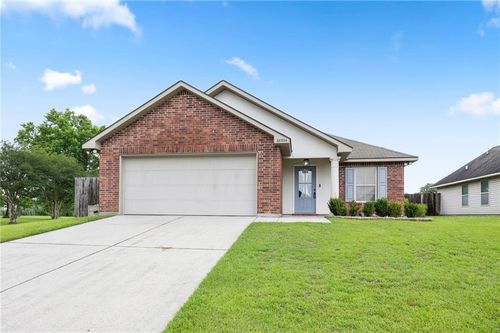 38334 Saint Thomas Ct, Gonzales, LA, 70737-7085 | Card Image