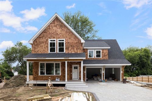55 Dolphin St, Jamestown, RI, 02835-2440 | Card Image