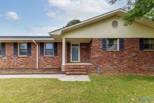 225 Shortland Dr, Madison, AL, 35758-8645 | Card Image