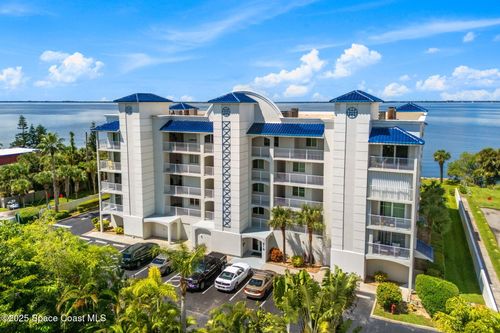 201-210 24th St, Cocoa Beach, FL, 32931-2223 | Card Image