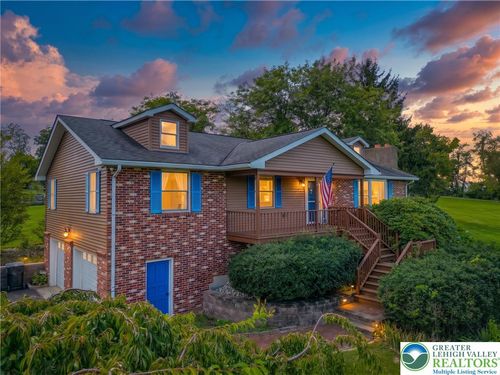 395 Sunrise Boulevard, Upper Mt Bethel Twp, PA, 18343 | Card Image