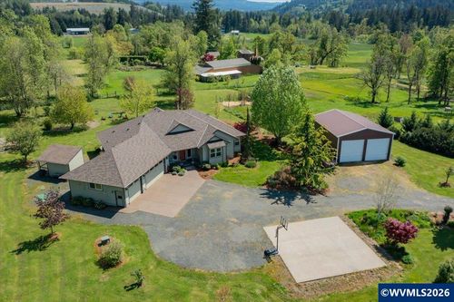 6982 River Bend Dr Ne, Silverton, OR, 97381-9150 | Card Image