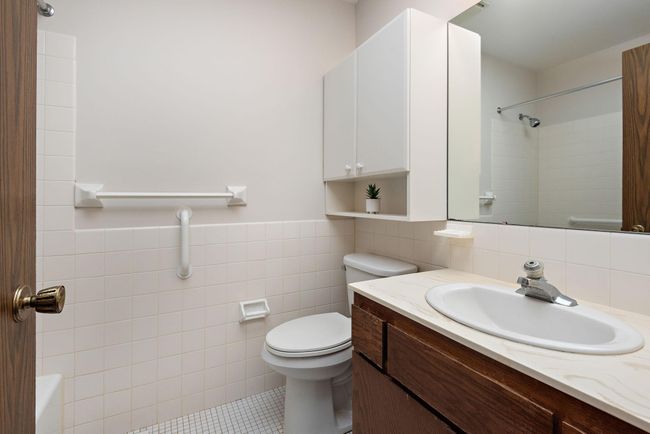 1021 Yuma Ln N, Townhouse with 2 bedrooms, 2 bathrooms and null parking in Plymouth MN | Image 19