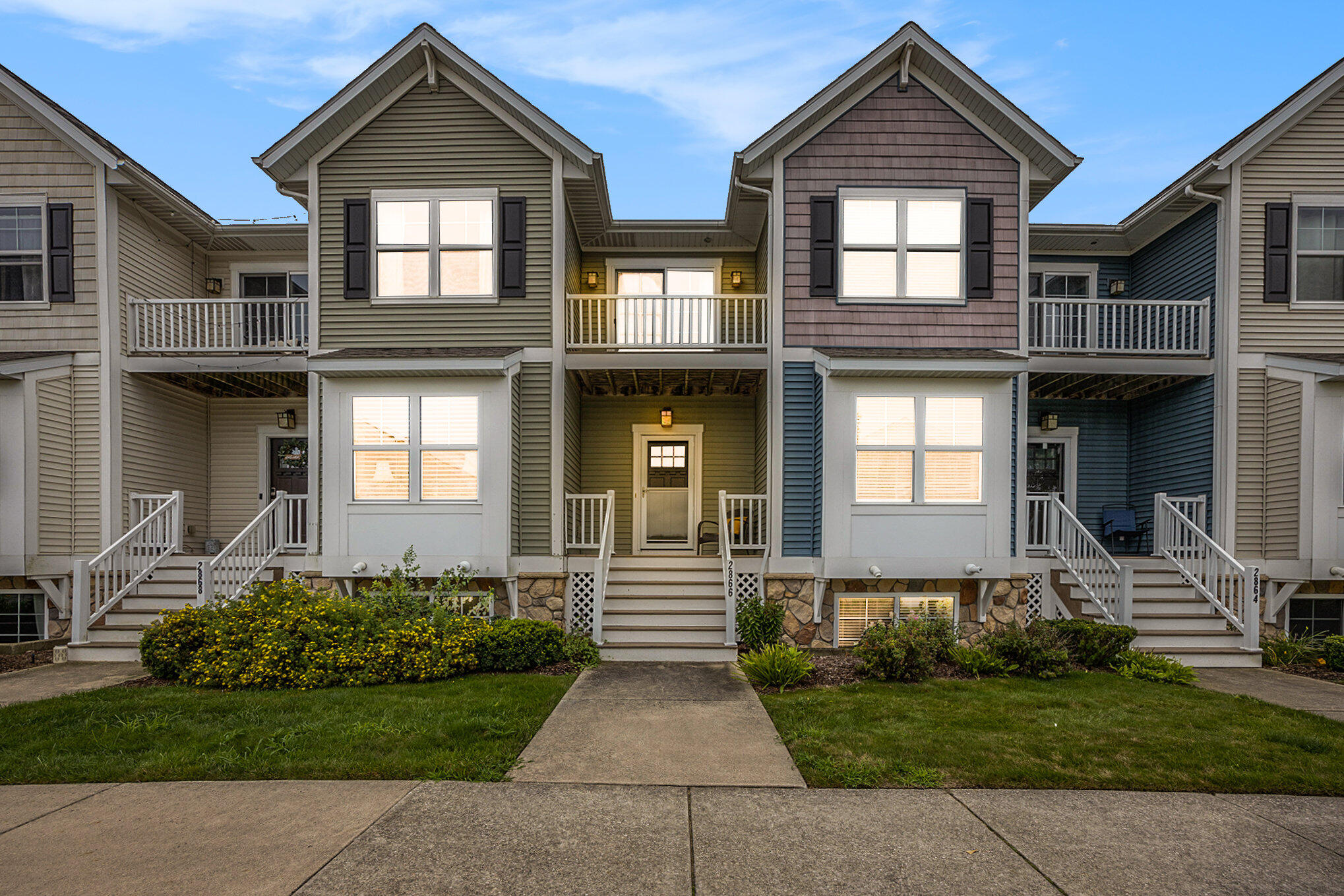 Hearthstone Dr, Grand Rapids, MI 49512