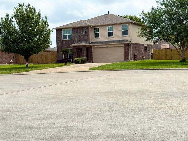 Front yard cul-de-sac | Image 4
