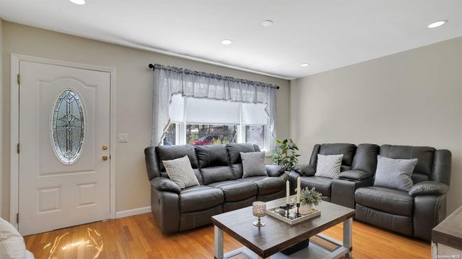 159 Ohls St, House other with 3 bedrooms, 1 bathrooms and null parking in Patchogue NY | Image 8