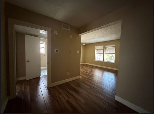 apt-d-1901 Brun St, Houston, TX, 77019-6170 | Card Image