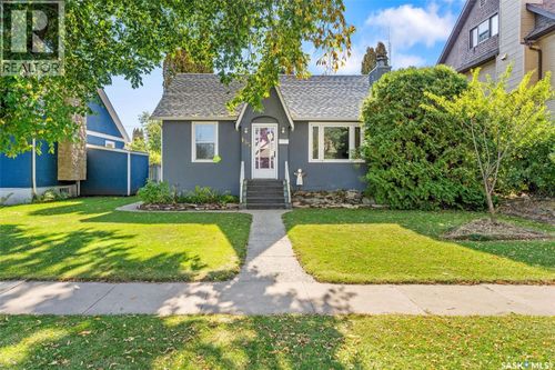 135 21st St W, Prince Albert, SK, S6V4H8 | Card Image