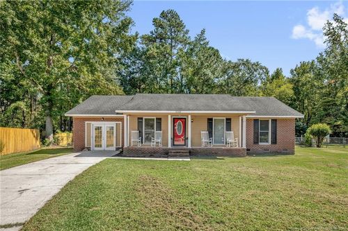 5543 Hallwood Dr, Hope Mills, NC, 28348-2864 | Card Image