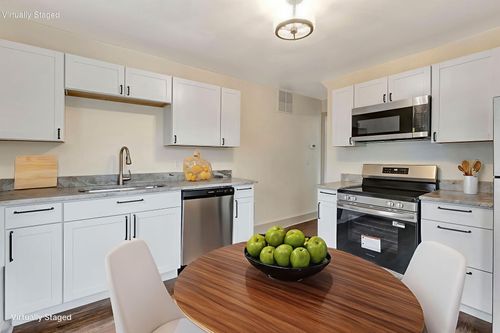 636 Brooklyn Ave, Dayton, KY, 41074-1552 | Card Image