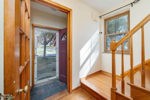 201 Mcmillan Rd, Grosse Pointe Farms, MI, 48236-3509 | Card Image