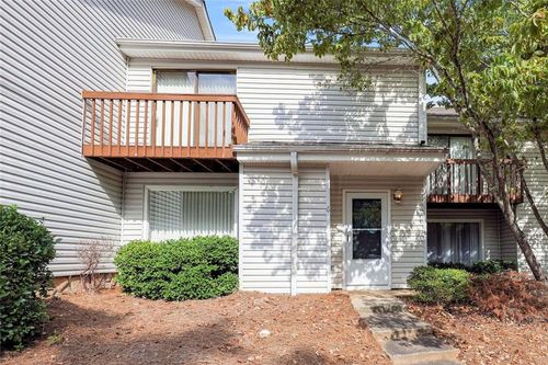 6 Fairway Dr Nw, Kennesaw, GA, 30144-1990 | Card Image
