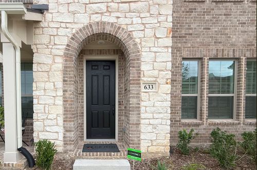 633 4th St, Argyle, TX, 76226-4578 | Card Image