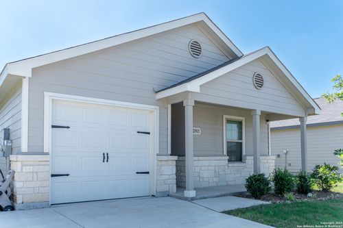 2513 Hiddenbrooke Trce, Seguin, TX, 78155-2696 | Card Image