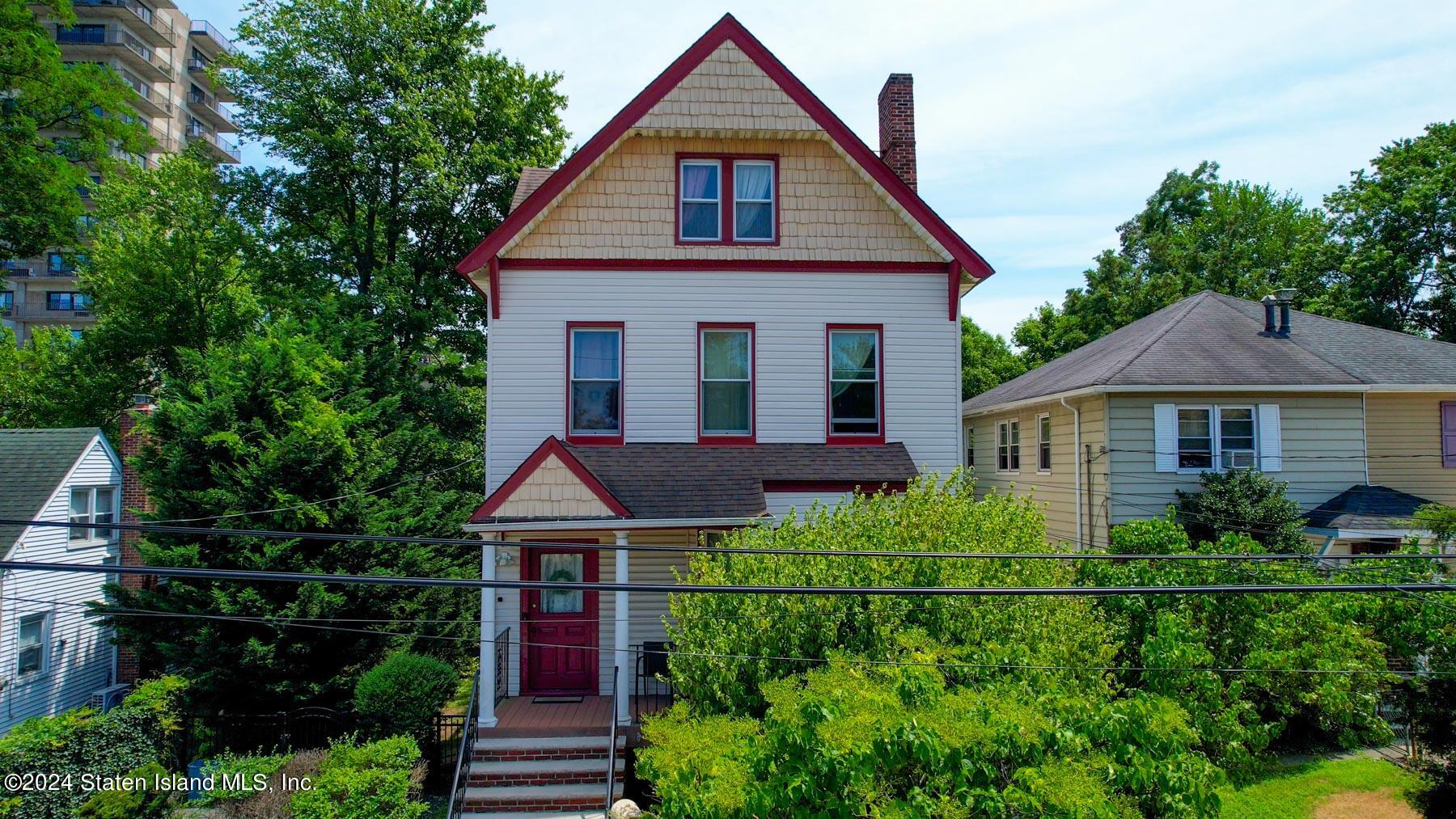 Clifton Ave, Staten Island, NY 10305