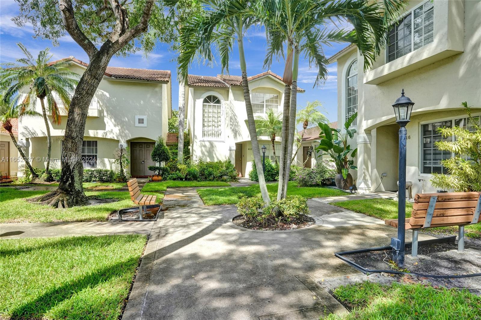 108th Ter, Pembroke Pines, FL 33026