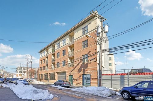 15-19 Tichenor, Newark, NJ, 07112 | Card Image