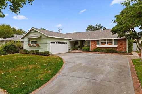 800 Arbol Verde Street, Carpinteria, CA, 93013 | Card Image