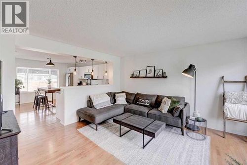 12 Elgin Meadows View Se, Calgary, AB, T2Z0E8 | Card Image