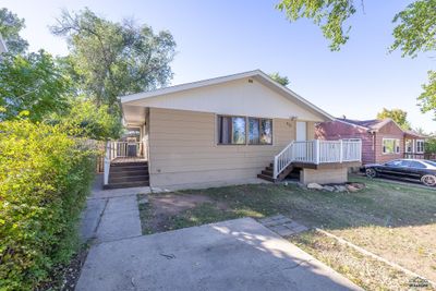 927 Halley Ave, House other with 5 bedrooms, 2 bathrooms and null parking in RAPID CITY SD | Image 3