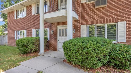 615 Michigan Ave, Sheboygan, WI, 53081-3424 | Card Image