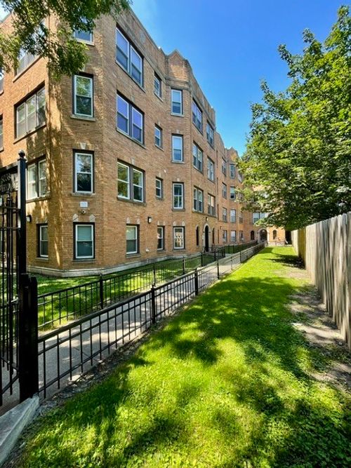 2a-5036 Springfield Ave, Chicago, IL, 60625-6128 | Card Image