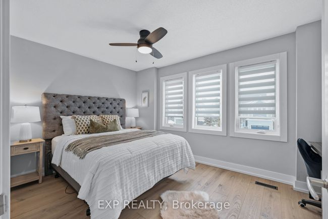 91 Mainprize Cres, House other with 4 bedrooms, 3 bathrooms and 4 parking in Mount Albert ON | Image 18