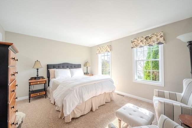 26 Russett Hill Rd, House other with 5 bedrooms, 3 bathrooms and 4 parking in Haverhill MA | Image 14