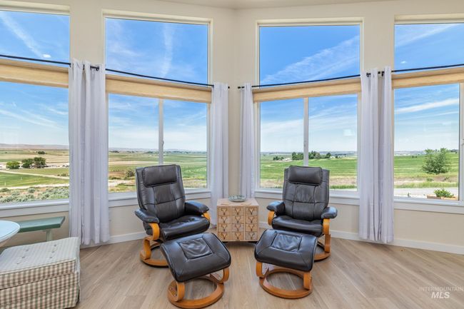 8142 Us Highway 95, House other with 3 bedrooms, 2 bathrooms and 2 parking in Marsing ID | Image 9