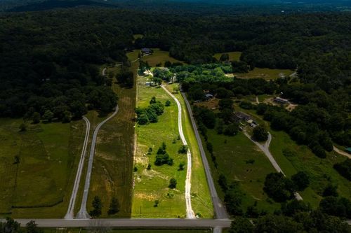 9484 Rocky Hill Rd, Lascassas, TN, 37085-4045 | Card Image