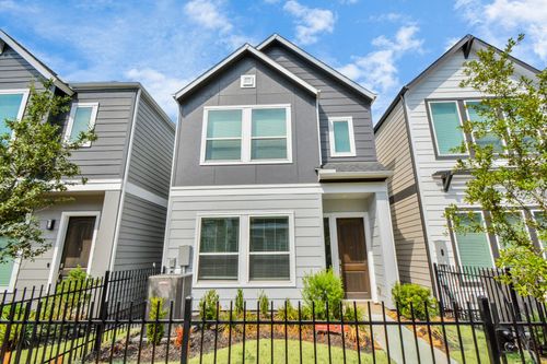 727 Strawberry Pines Ct, Houston, TX, 77009-2562 | Card Image