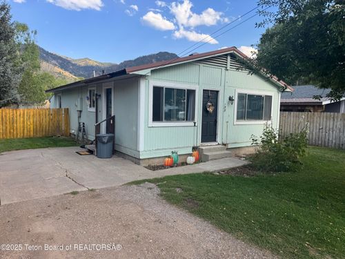 155 Madison St, Afton, WY, 83110-5090 | Card Image