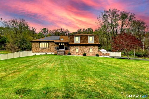 2262 Ridge Rd, North Haven, CT, 06473-1272 | Card Image