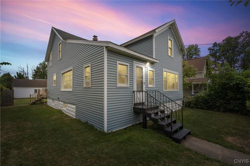 201 W 2nd St, East Syracuse, NY, 13057-2805 | Card Image