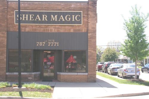 627 Main St, Beech Grove, IN, 46107-1841 | Card Image
