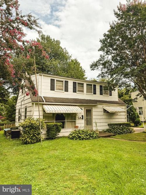 3141 Annandale Rd, FALLS CHURCH, VA, 22042-4243 | Card Image