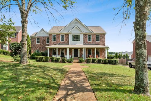 1502 Towne Park Ln, Franklin, TN, 37067-8546 | Card Image