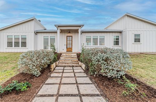 7789 Gosler Rd, Sealy, TX, 77474-7194 | Card Image