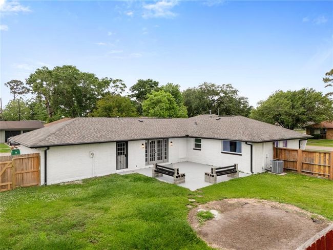 702 Pennington St, House other with 3 bedrooms, 2 bathrooms and 2 parking in Houston TX | Image 30