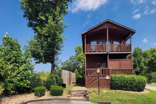 270 Moose Ridge Way, Pigeon Forge, TN, 37863 | Card Image