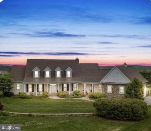 19810 Silcott Springs Rd, PURCELLVILLE, VA, 20132-4211 | Card Image