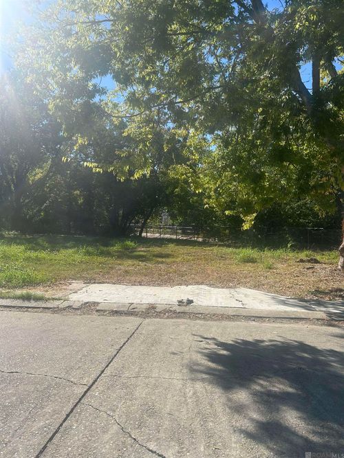 262 E Grant St, Baton Rouge, LA, 70802-7317 | Card Image