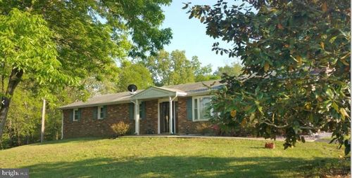 12381 Grosstown Rd, HUGHESVILLE, MD, 20637-2101 | Card Image