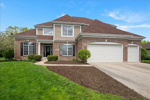 39W470 S Mathewson Ln, Geneva, IL, 60134-4829 | Card Image