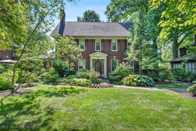 Colonial-style house featuring a front yard | Image 1