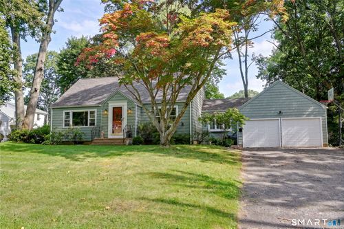93 Woolsley Ave, Trumbull, CT, 06611-4458 | Card Image